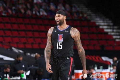 考辛斯吃瓜群众,揭秘篮球巨星背后的娱乐风云