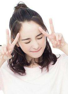 眼睛受伤女明星,眼部受伤女明星的康复之路