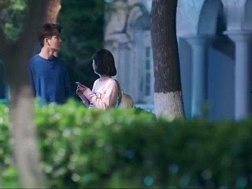 谈恋爱父母吃瓜,父母视角下的恋爱甜蜜时光