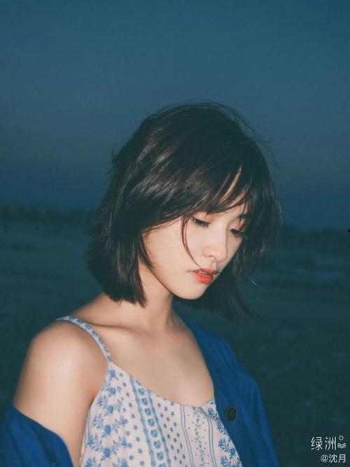 阔面方圆脸的女明星